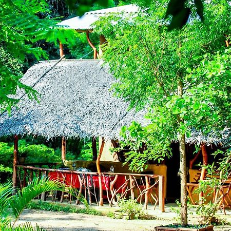 Relax Nature Villa Сигирия Экстерьер фото